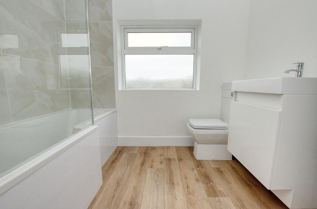 House in Southampton - View 4