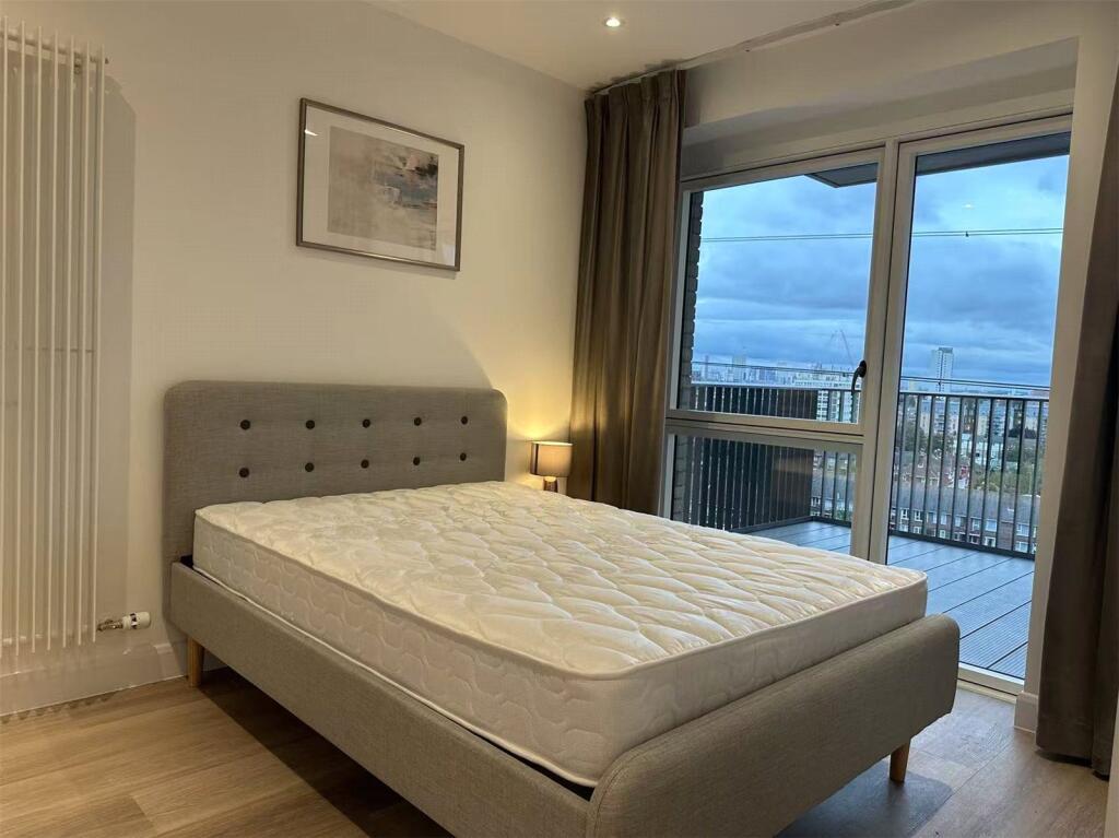 Apartment in London - View 5