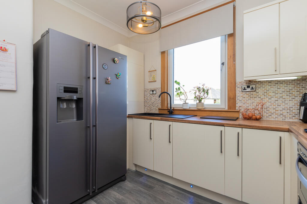 Apartment in Glasgow - More