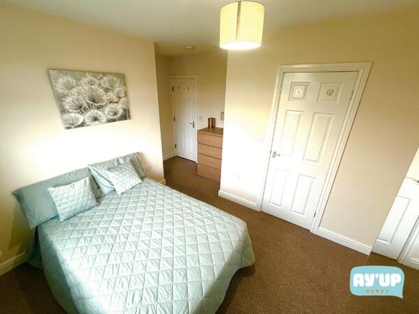 Main image of property: Room 4, 27 Doncaster Lane DN6 7QP