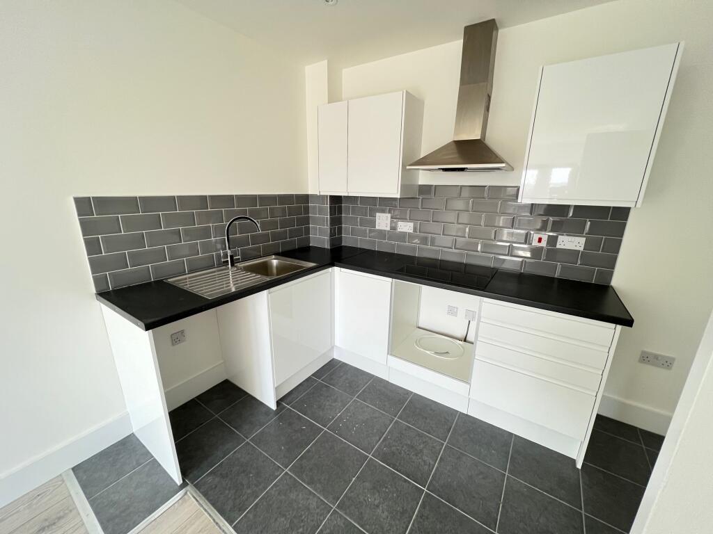 Apartment in Southampton - View 2