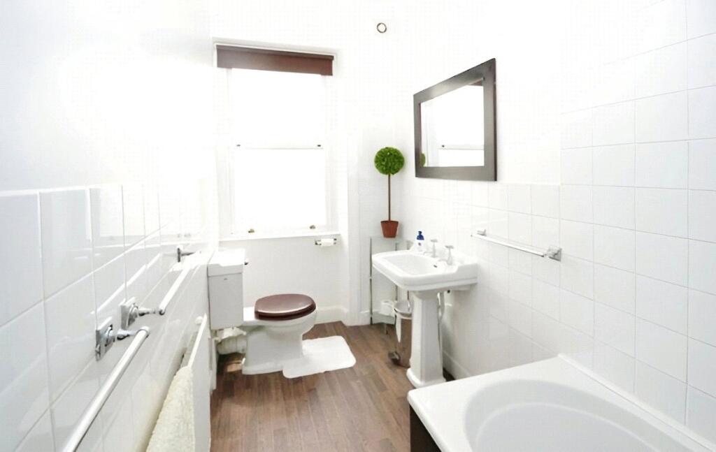 House in Kirklees, West Yorkshire - More