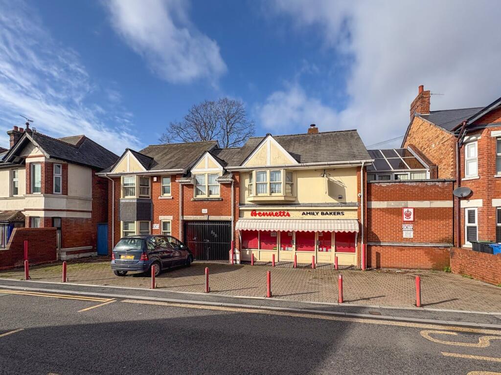 Main image of property: 14 Britannia Road, Poole, BH14 8BB