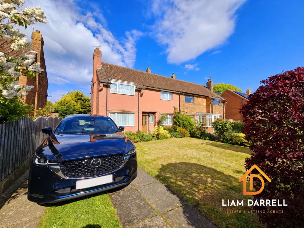 3-bed semi-detached on Ryefield Close, Eastfield, Scarborough, North Yorkshire, £150,000