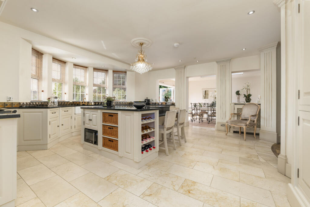 The Laurels, Derby Road, Long Eaton, NG10 photo 4