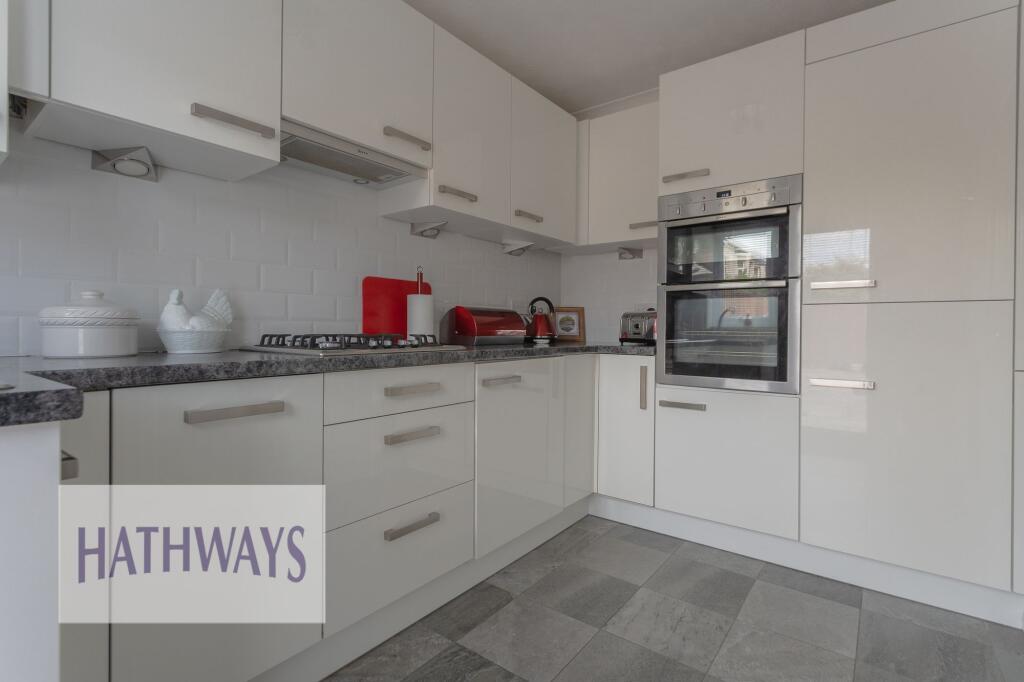 House in Newport, Ultra Pontem, Caerleon - More