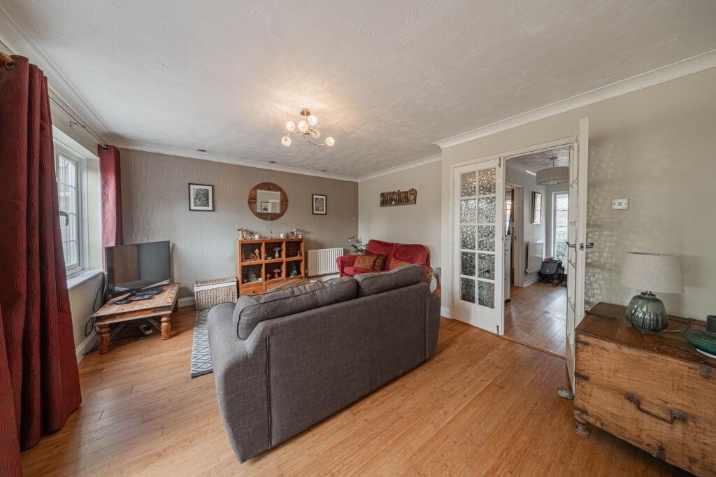 House in Haywards Heath - View 4