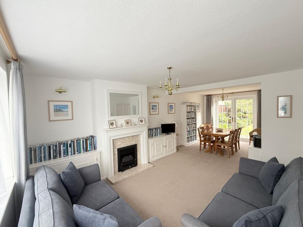 House in Luton - More