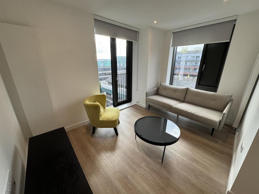 Apartment in Manchester - View 3