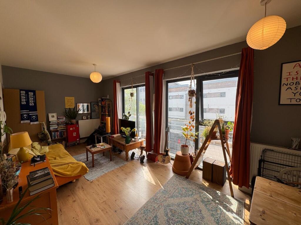 Apartment in Bristol - View 4