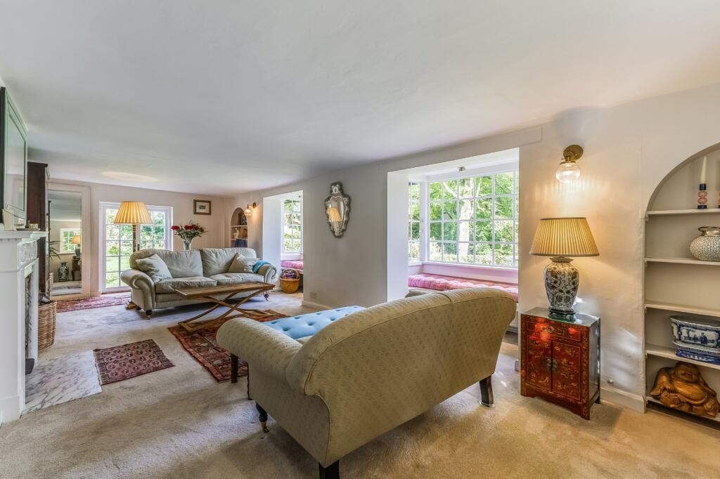 3 bed detached - London Road, Hindhead, Surrey, GU26 image 5