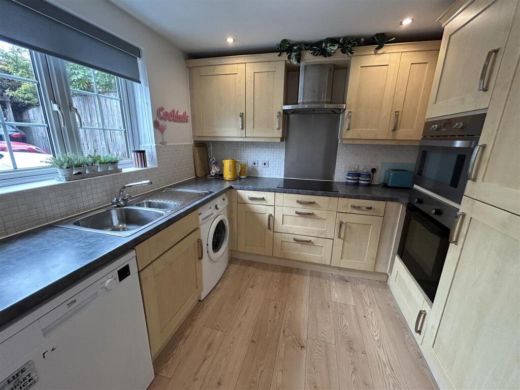 Apartment in Dudley - View 3