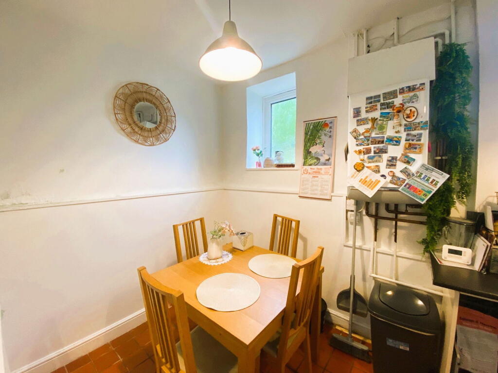 26 Woodbrook Road, Springhead, Oldham, OL4 4BS photo 3