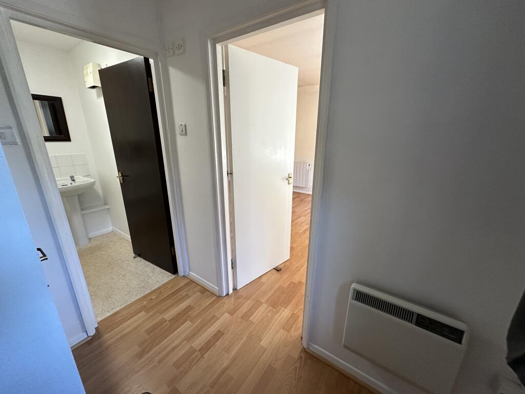 Additional image 5 of Stirling court, , 