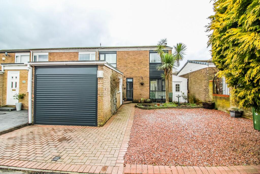 Main image of property: Westernmoor, Hawthorne Park, Washington, NE37