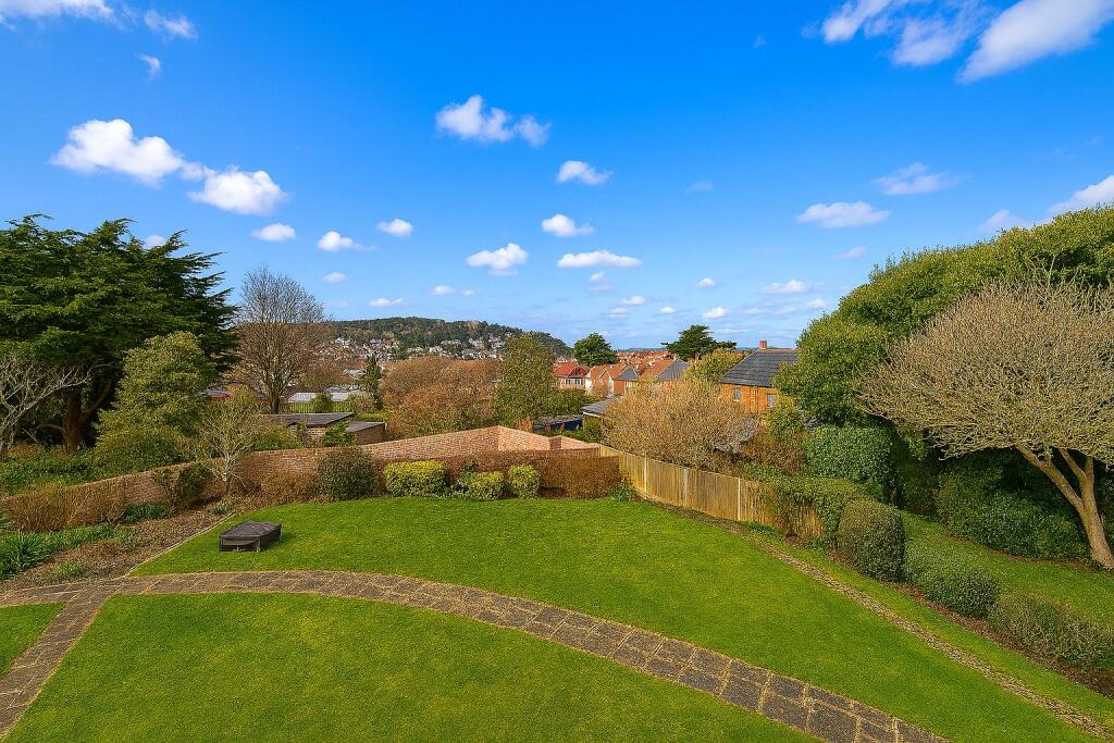 Apartment in Minehead, Somerset - View 3