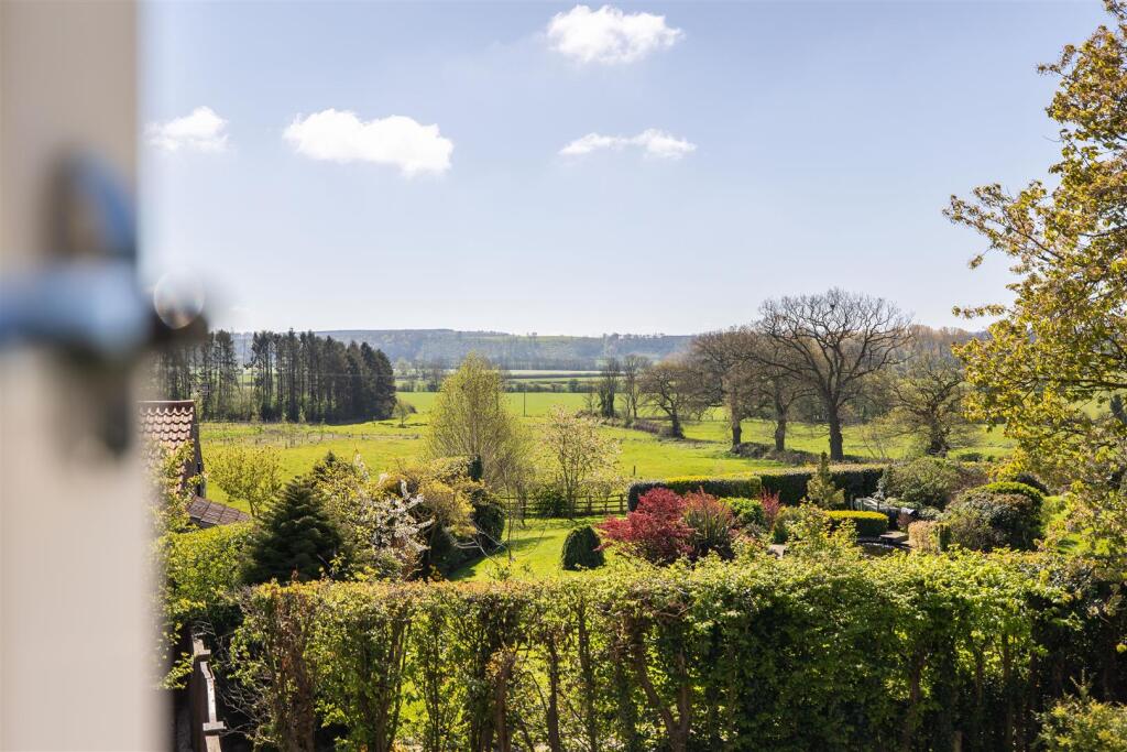 House in York - View 5