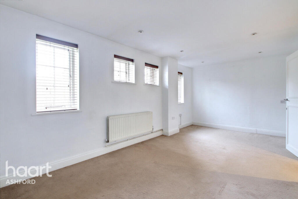 Main image of property: High Street, Charing