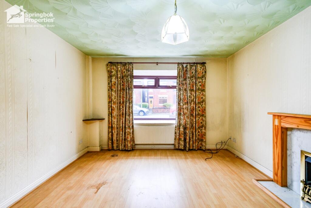 Bury Road, Rochdale, Greater Manchester photo 4