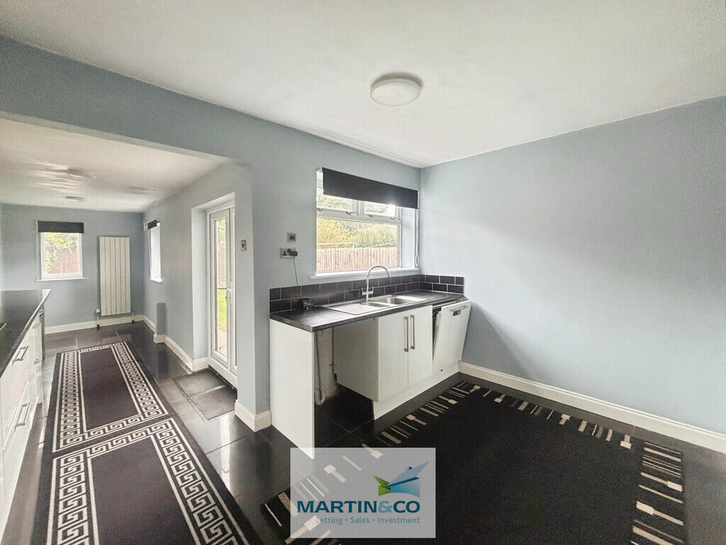 Hazel Road , New Ollerton photo 4