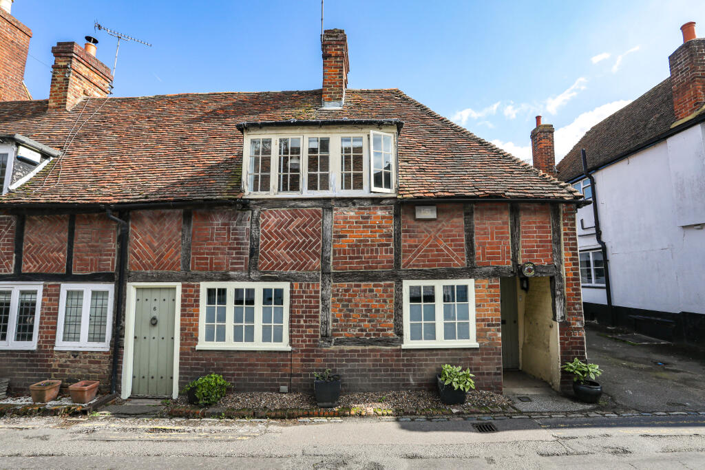 Main image of property: Nargate Street, Littlebourne, Canterbury, Kent, CT3