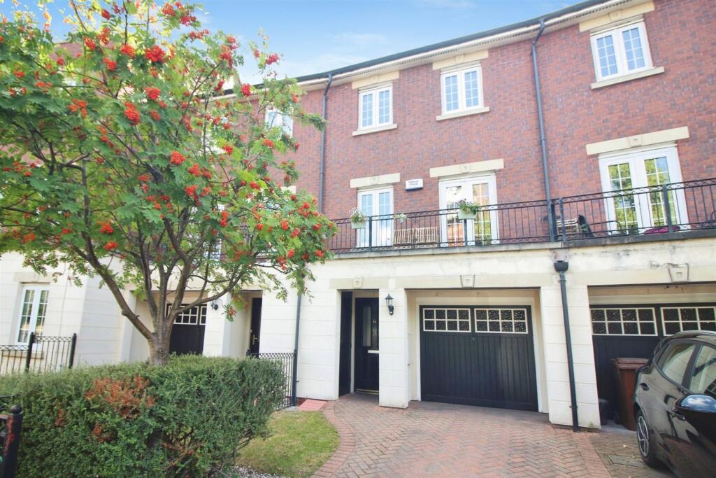 Main image of property: Castle Lodge Avenue, Rothwell, Leeds