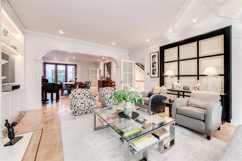 Main image of property: Hyde Park Street, London, W2