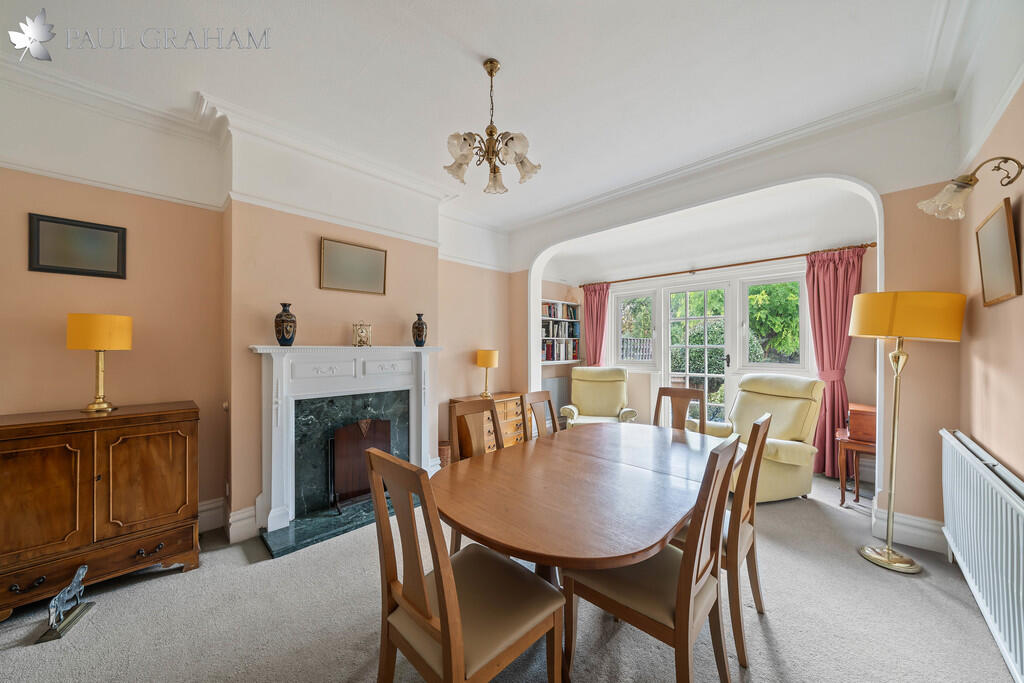 House in Sutton - View 4