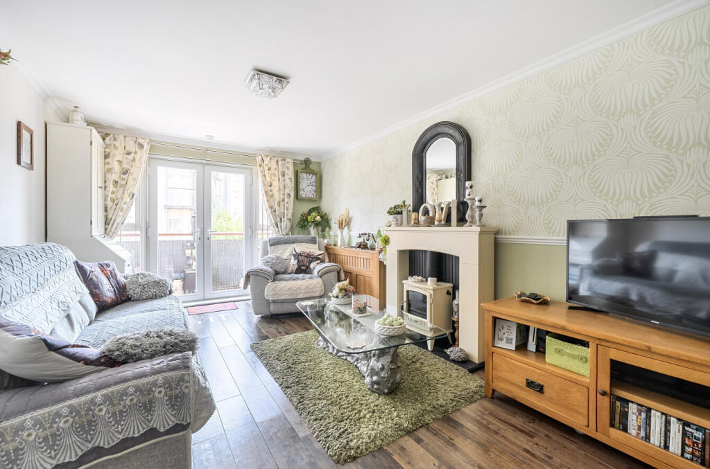 Apartment in Poole - View 3