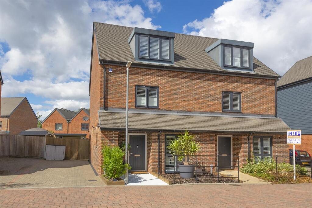 Main image of property: Edington Way, Kings Hill, ME19 4SW