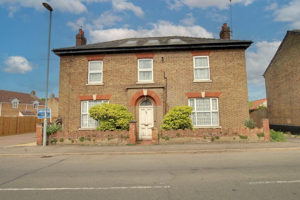 Main image of property: High Street, Chatteris