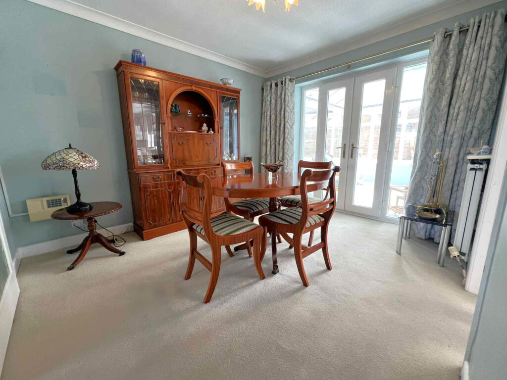 House in Cleveleys, Blackpool - More
