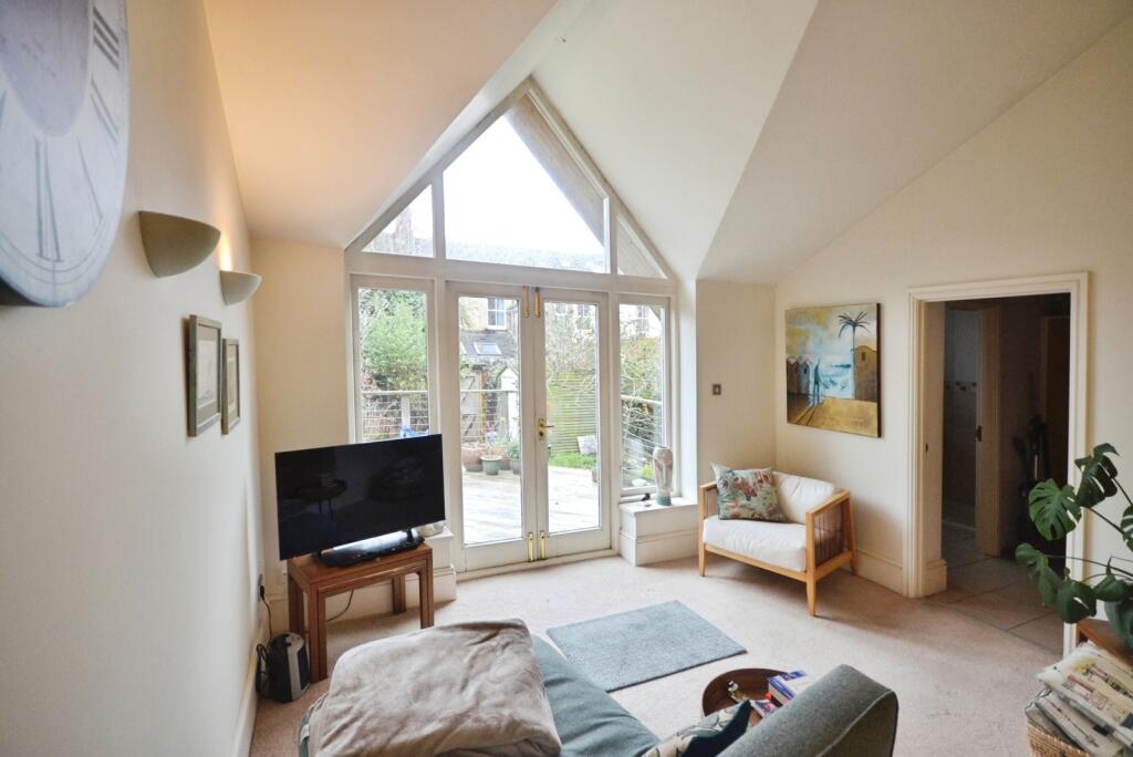 Kimberley Road, Penylan, Cardiff - View 3