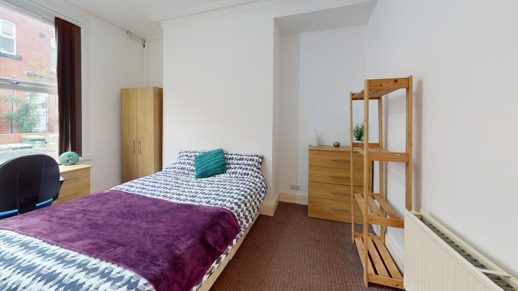 House in Leeds - View 4