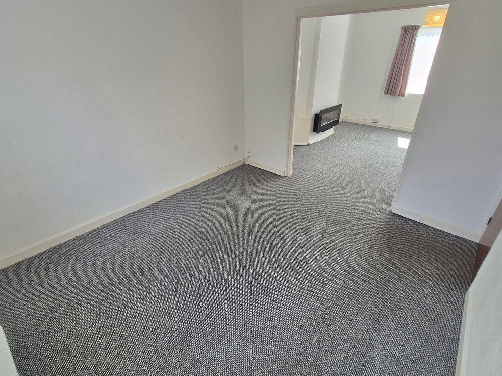 Thorncliffe Road, Great Barr, Birmingham, B44 9DB photo 4