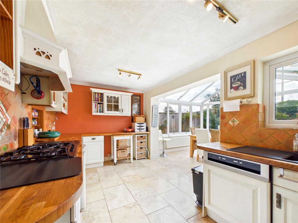 House in Pembroke, Monkton - More