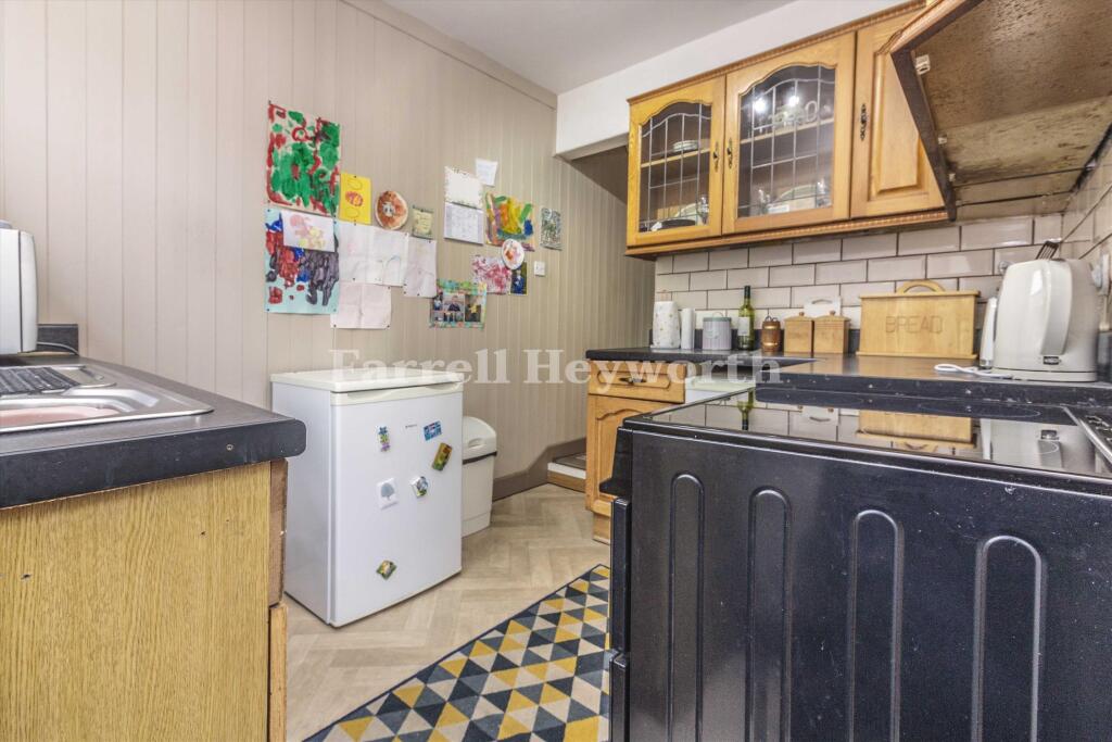 House in Preston, Cadley, Plungington - More