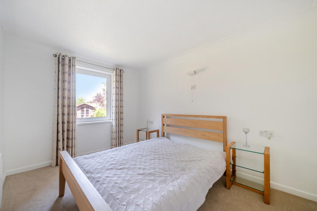 Park Avenue, Bromley - View 5