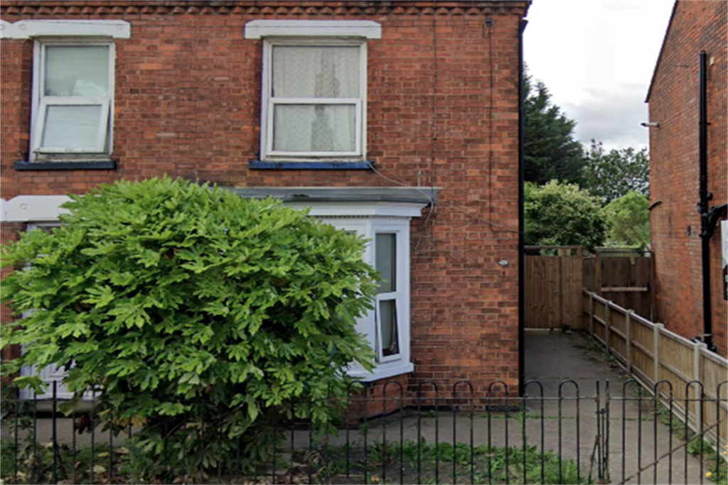 5-bed semi-detached on Fydell Street, PE21, £179,950
