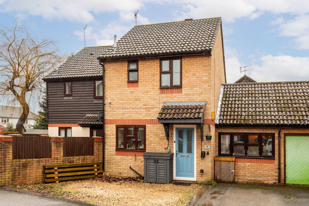 Main image of property: Parsons Close, Meath Green, Horley, RH6