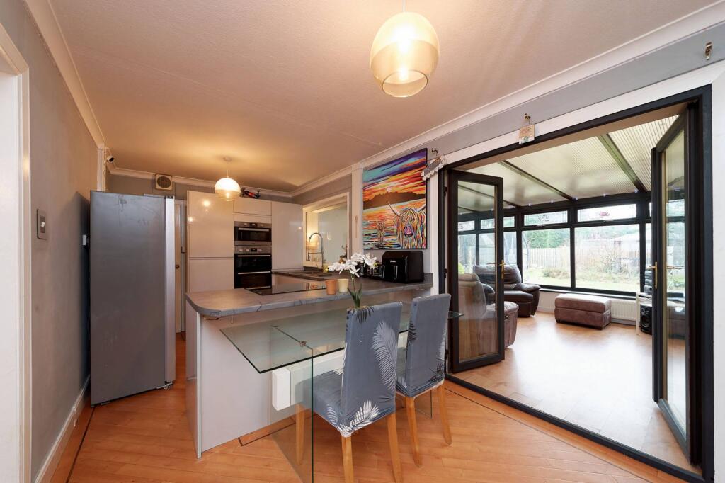 House in Paisley, Renfrewshire - More
