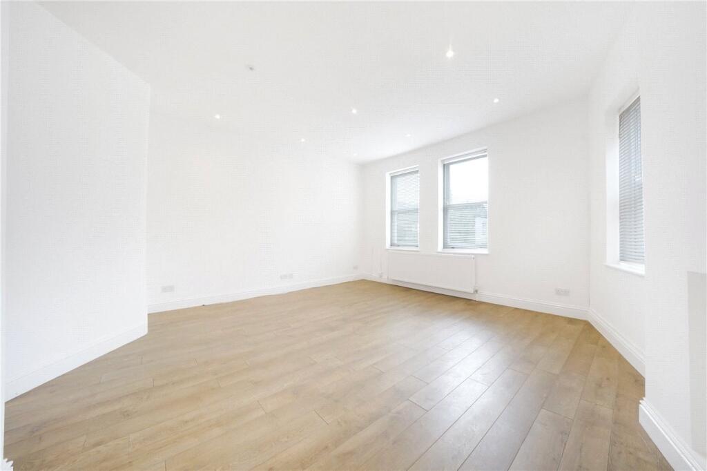 Apartment in London, Ferme Park, Hornsey - View 2