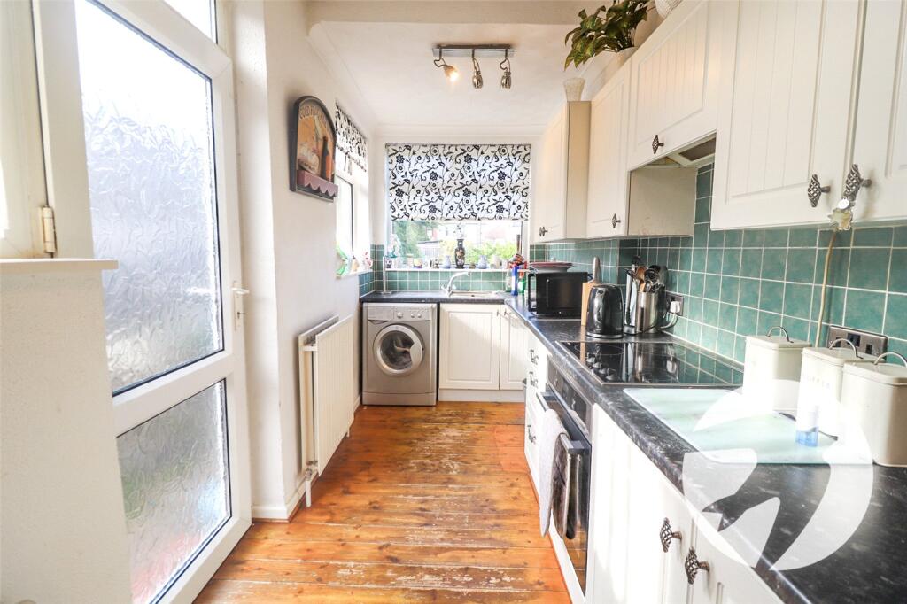 Belmont Road, Northumberland Heath, Erith, DA8 photo 4
