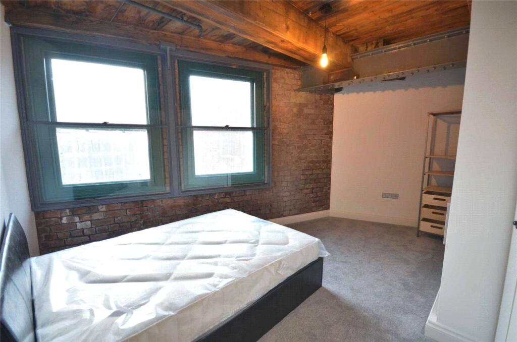 Apartment in Manchester - View 5