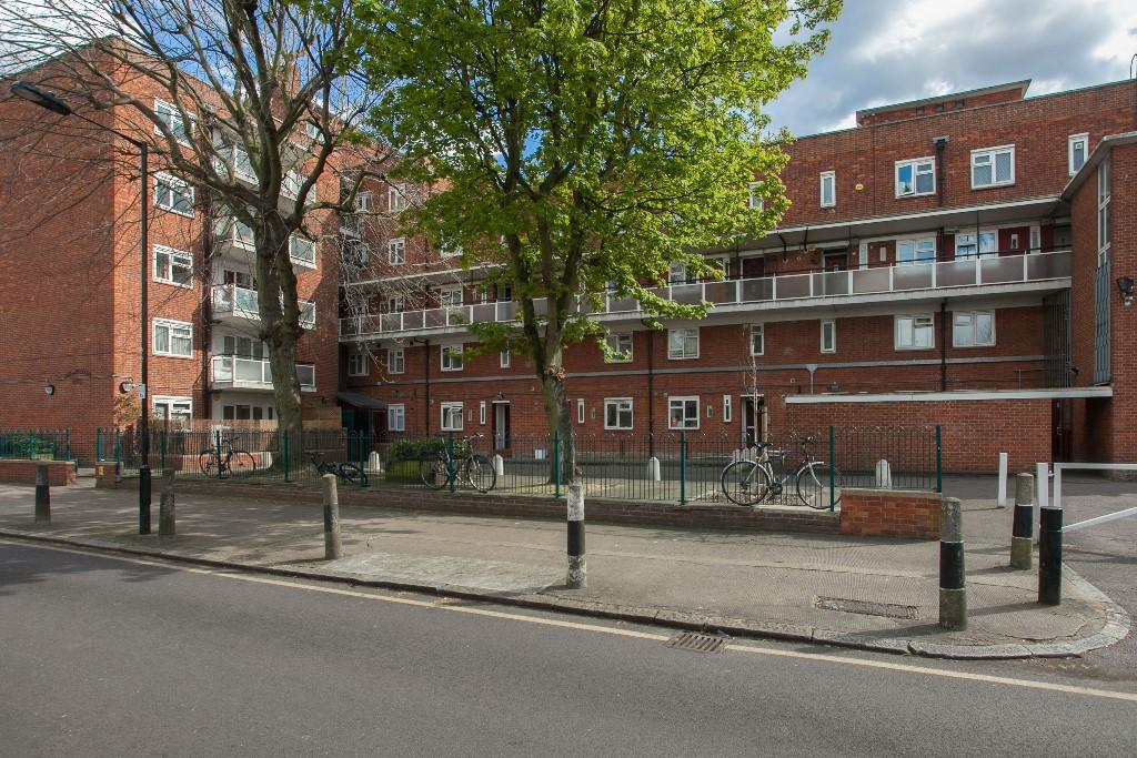 Apartment in London - View 3