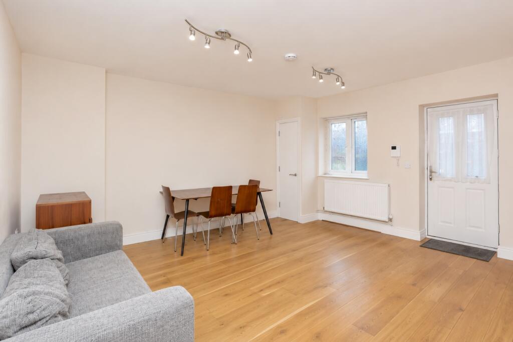 Apartment in London - View 3