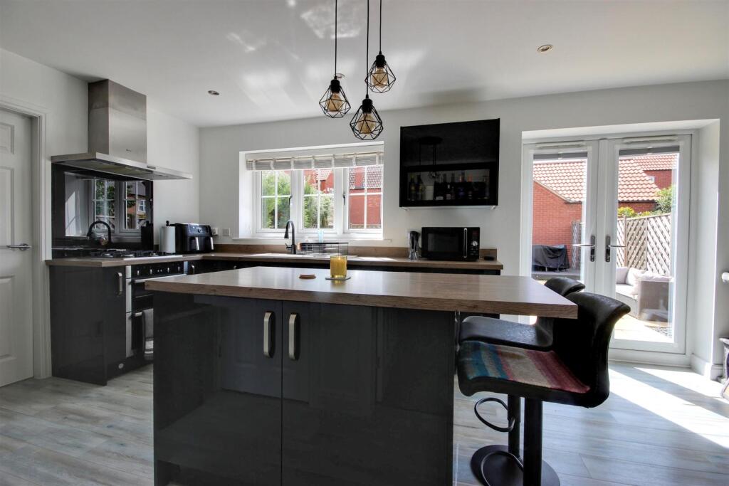 House in Hull, Kingswood - View 3