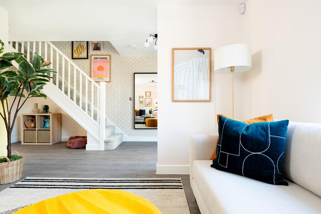 House in Southampton - More
