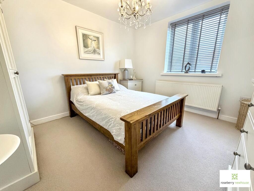 House in Stockton-on-Tees - More