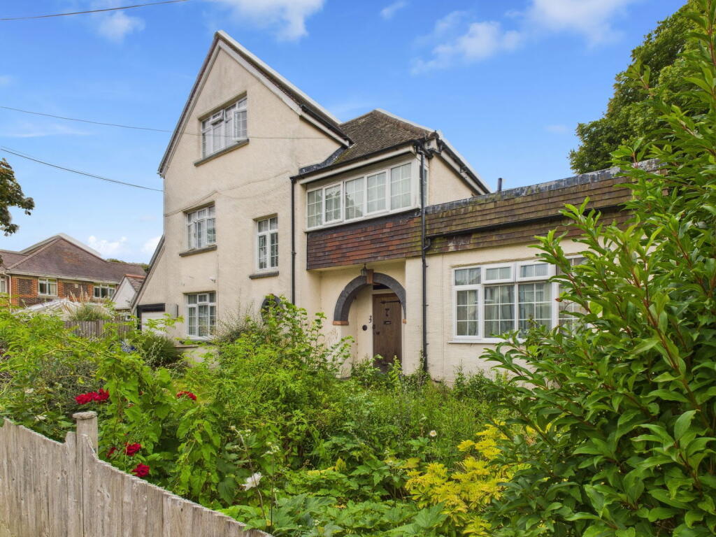 5-bed detached on Rugby Road, Worthing, BN11, £750,000